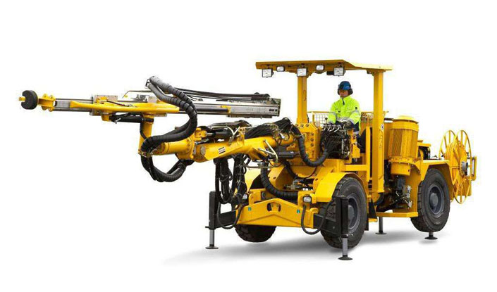 回轉(zhuǎn)式工程鉆機圖片